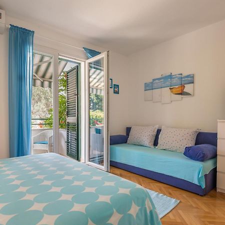 Apartmani Marko Tučepi Esterno foto