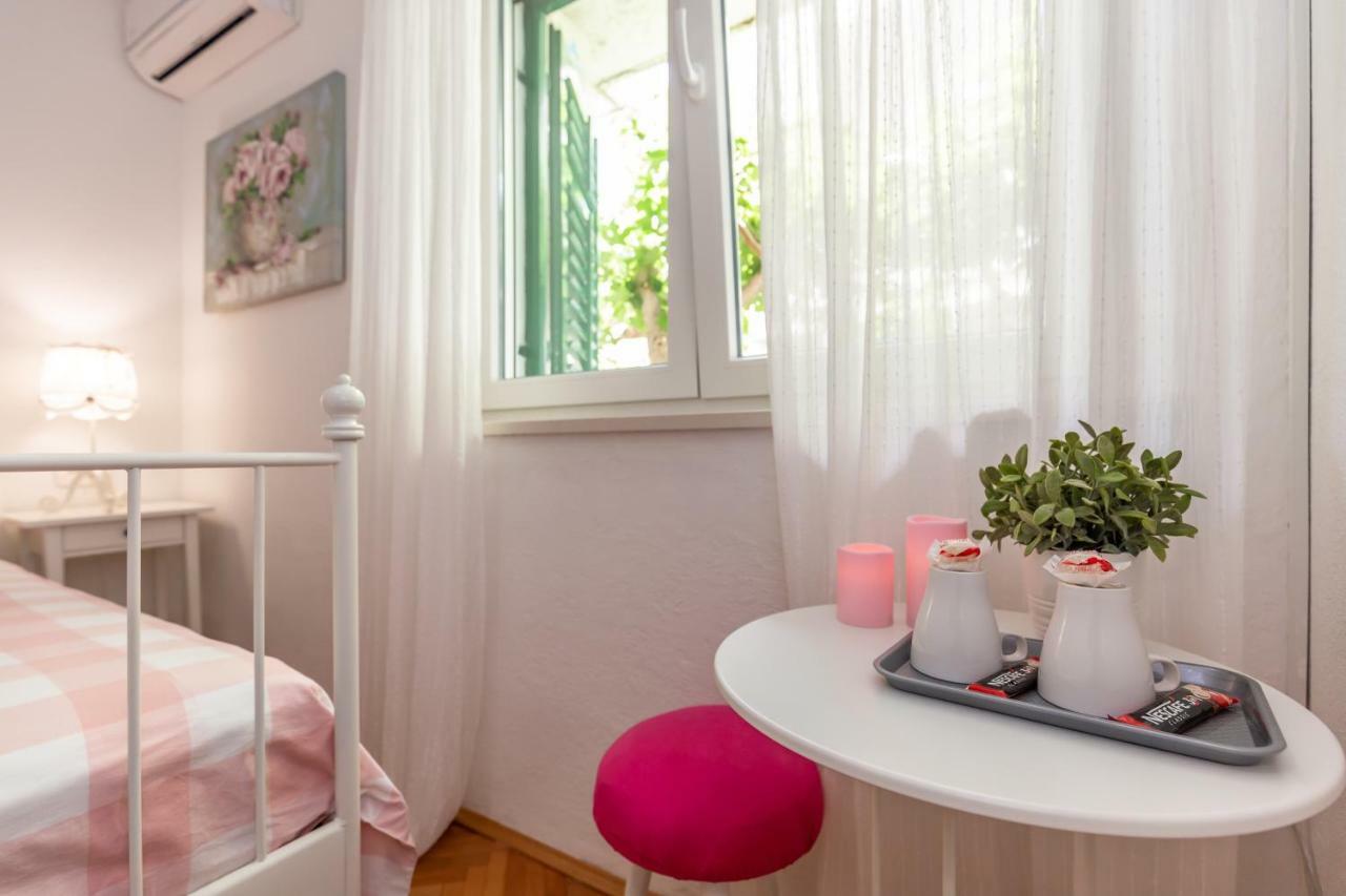 Apartmani Marko Tučepi Esterno foto