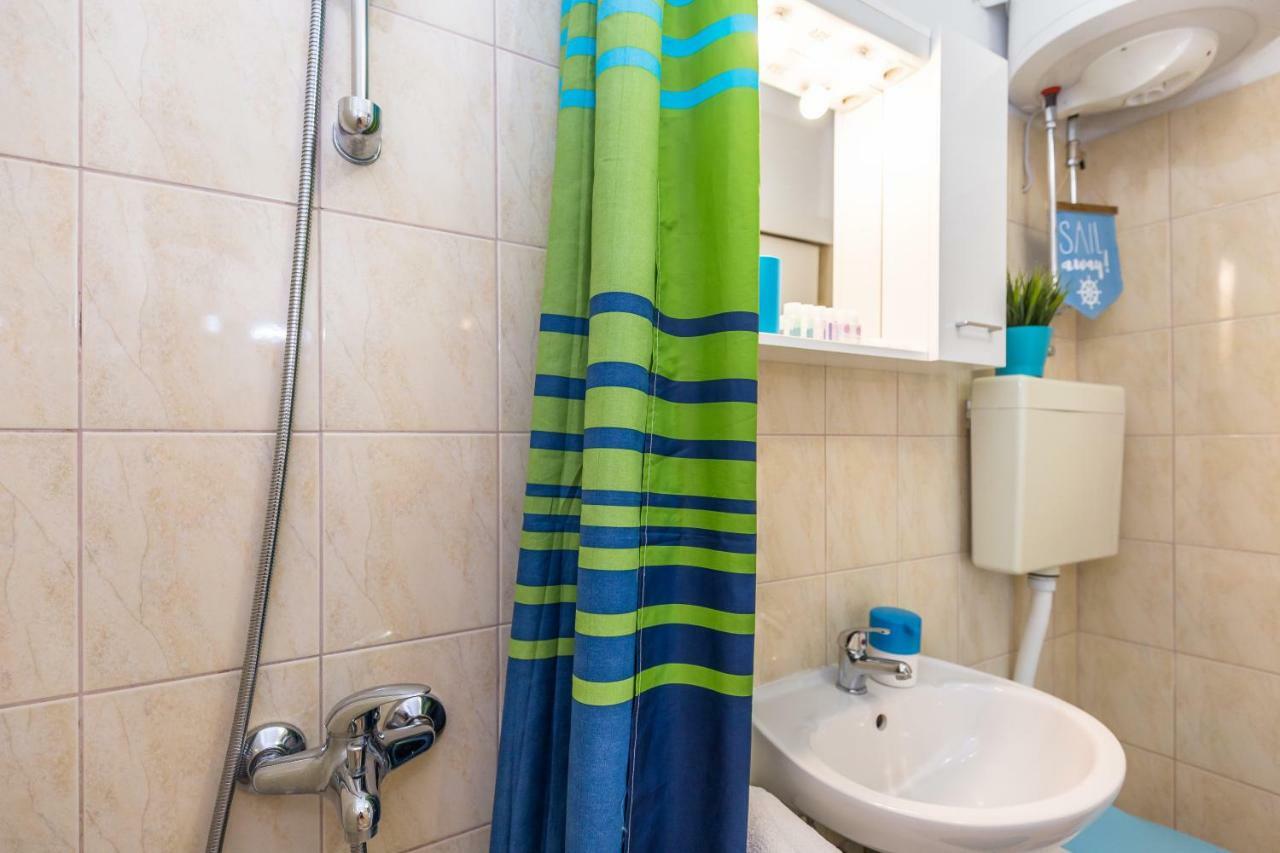 Apartmani Marko Tučepi Esterno foto