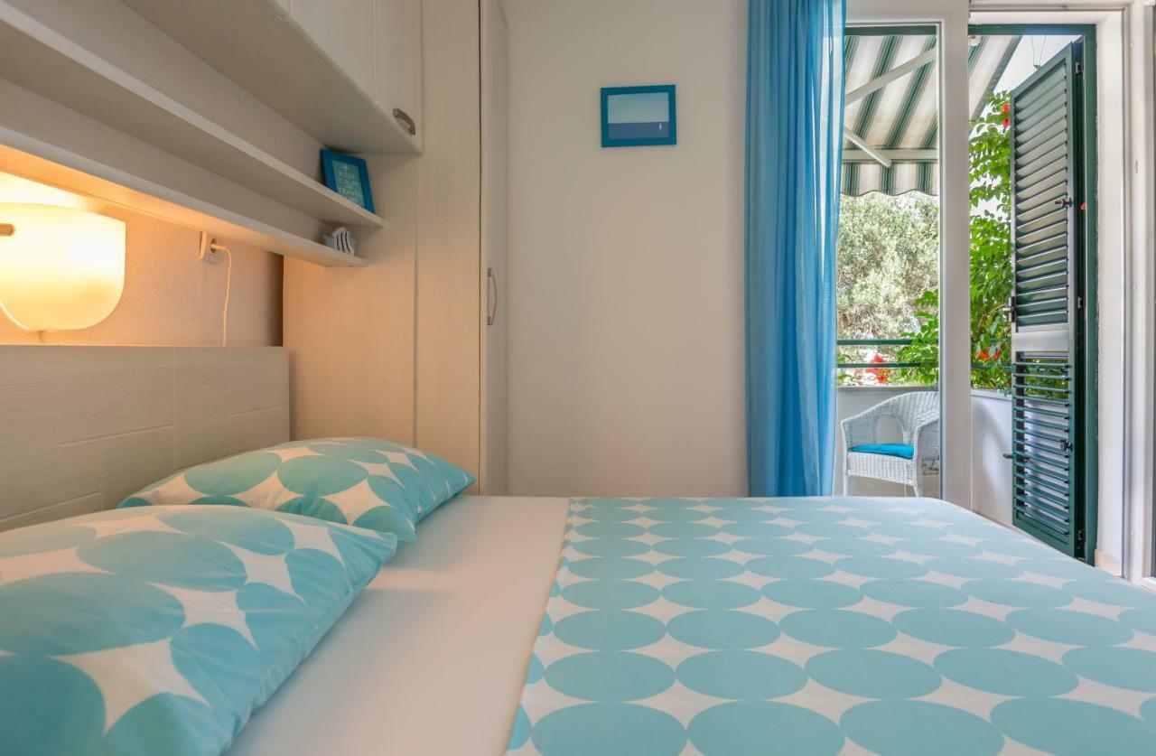 Apartmani Marko Tučepi Esterno foto
