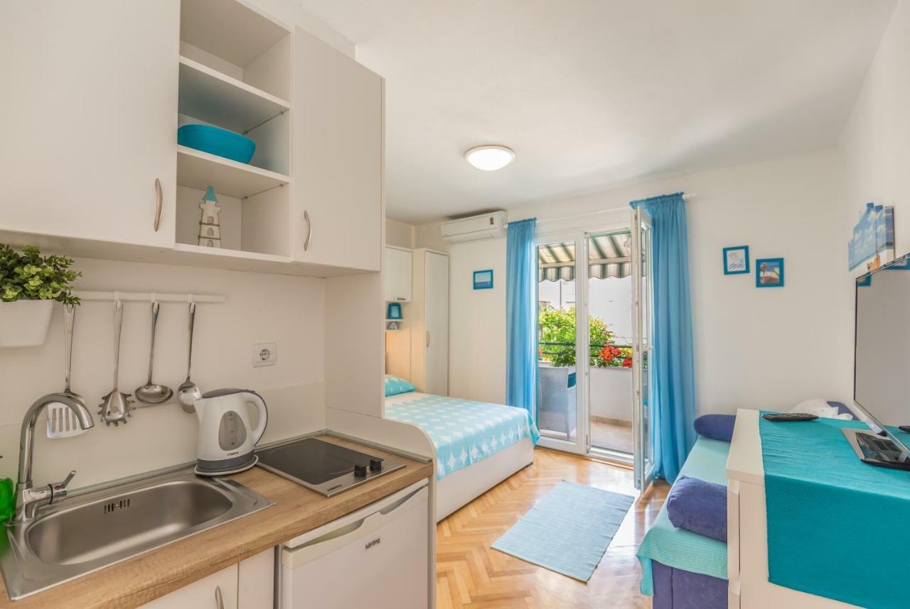 Apartmani Marko Tučepi Esterno foto